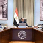 اجتماع رئيس مجلس الوزراء مع قيادات التعليم العالي وجامعـة عين شمس لمتابعة الموقف التنفيذي لمشروع المدينة الطبية وتطوير مستشفيات الدمرداش.